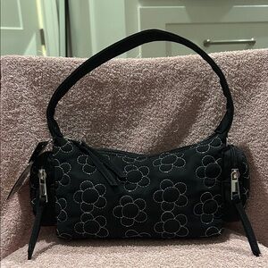 Elegant Black Floral Shoulder Bag